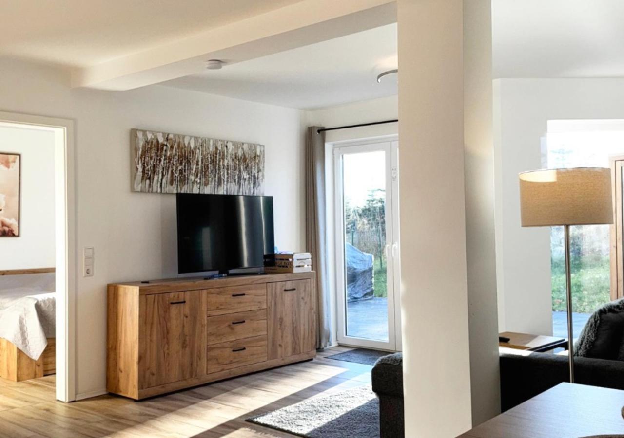 Greenhouse Living Apartment Nivis Mit Garten - 4 Minuten Nach Winterberg - Wandern, Mountainbike Fahren - Natur Geniessen Medebach Esterno foto