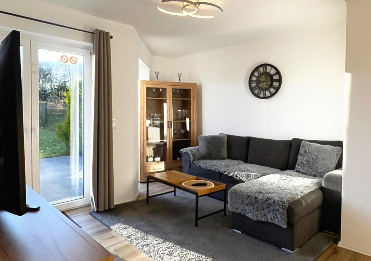 Greenhouse Living Apartment Nivis Mit Garten - 4 Minuten Nach Winterberg - Wandern, Mountainbike Fahren - Natur Geniessen Medebach Esterno foto