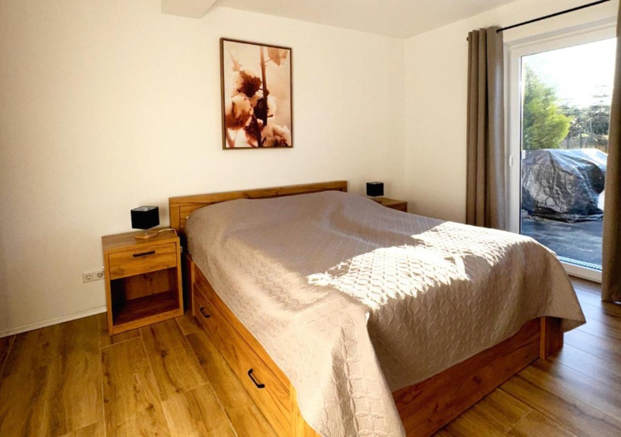 Greenhouse Living Apartment Nivis Mit Garten - 4 Minuten Nach Winterberg - Wandern, Mountainbike Fahren - Natur Geniessen Medebach Esterno foto